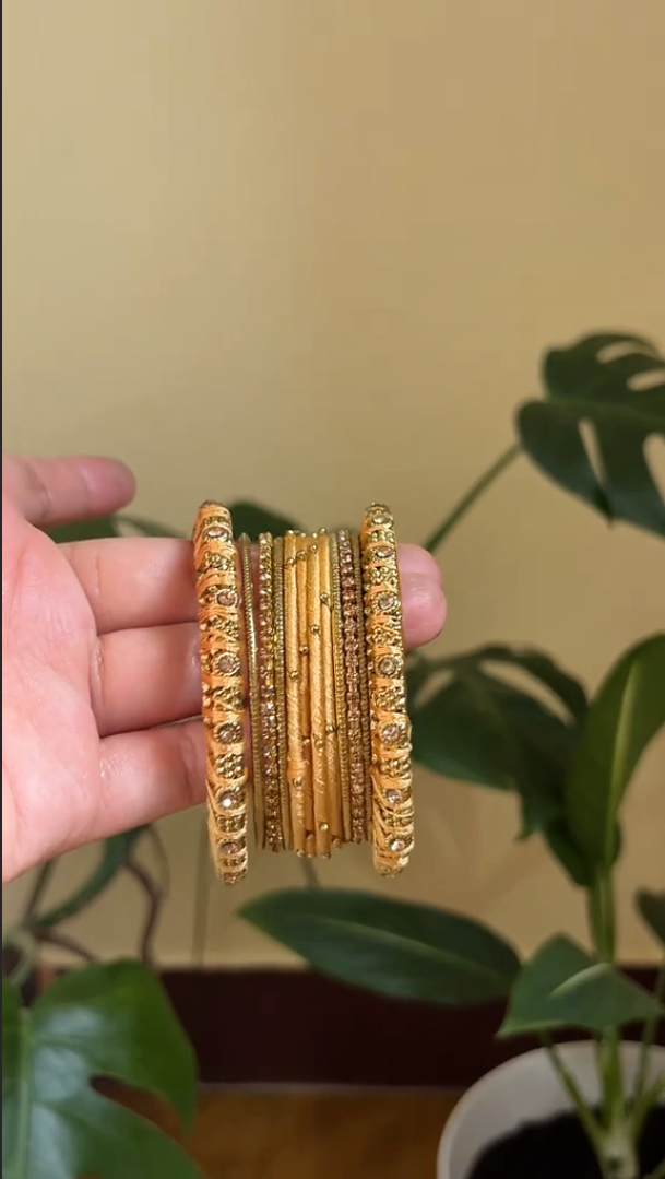 Beautiful Bangles Set
