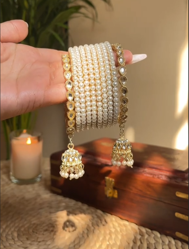 Pearl Latkan Bangle Set