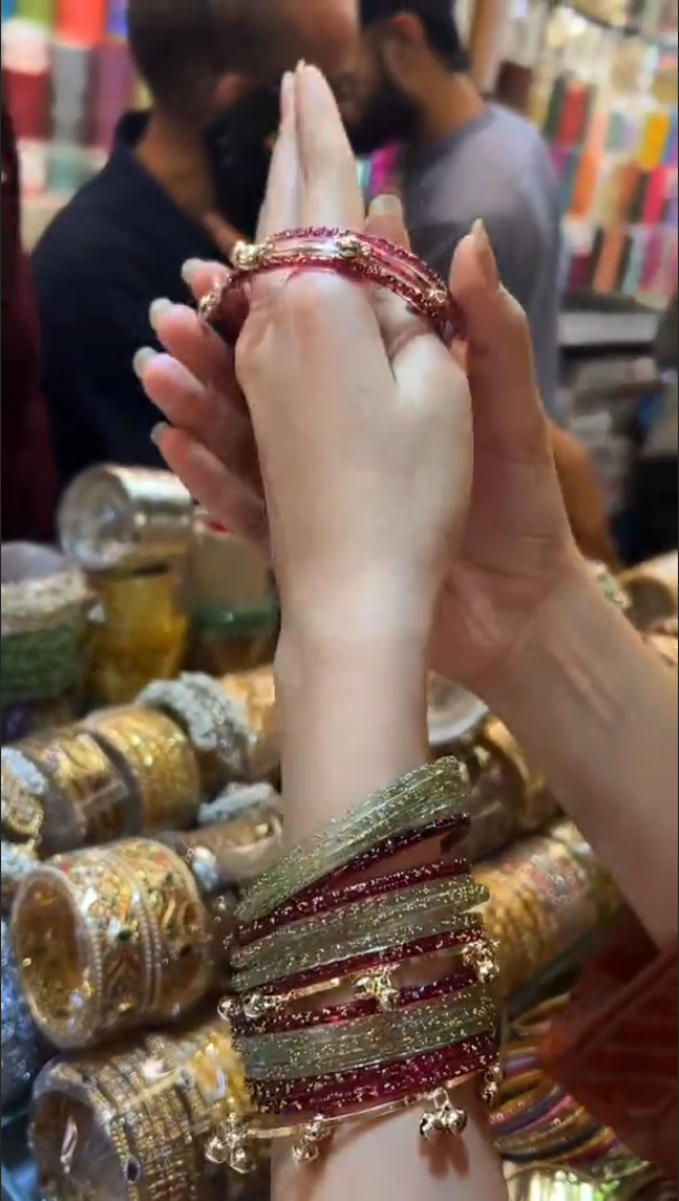 Kashmiri Glass Bangles (12 pcs)