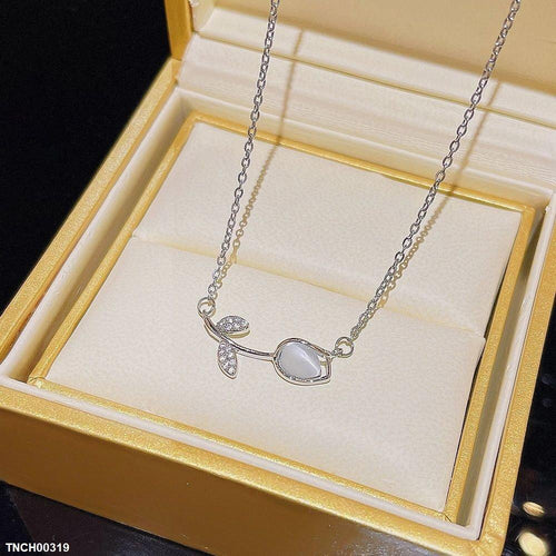 Flower Leaf Necklace